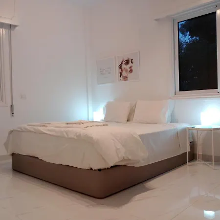 Zelea Deluxe Apartament *